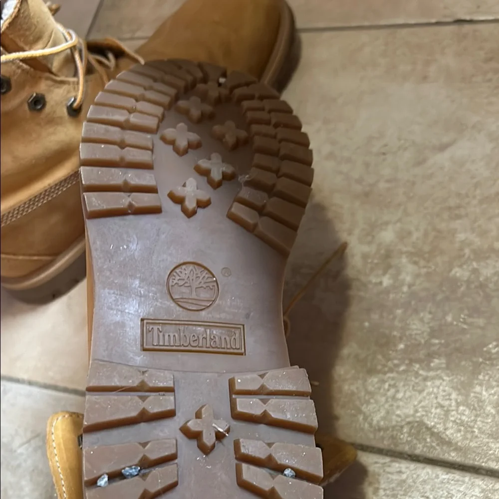 Timberland Tan Boots with Shearling Lining - Picture 3 of 8